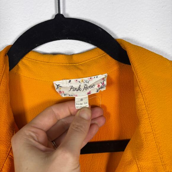 Pink Rose Orange Button Up Blouse Women's Shirt Size Small Pre-Loved - Picture 6 of 12